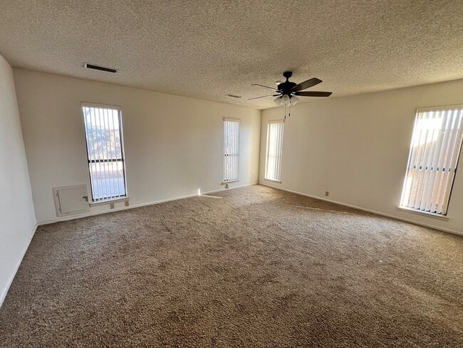 Building Photo - 10 Arroyo-Santiago