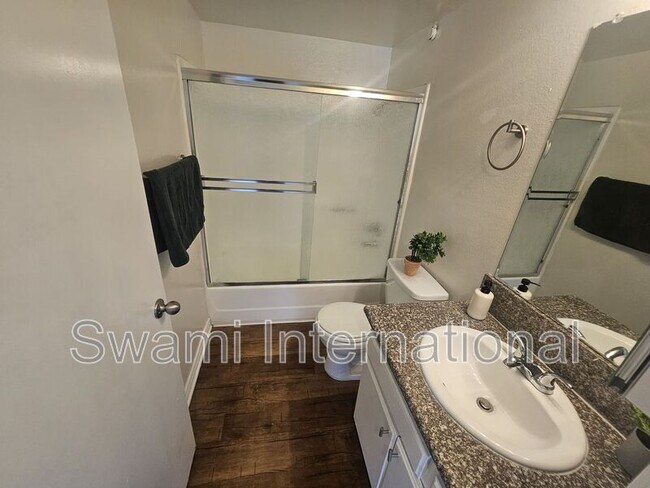 Building Photo - 926 Wilmington Blvd