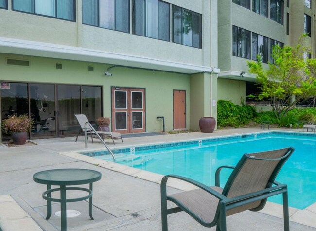 Building Photo - Charming 2 Bed, 2 Bath Condo in Santa Clara