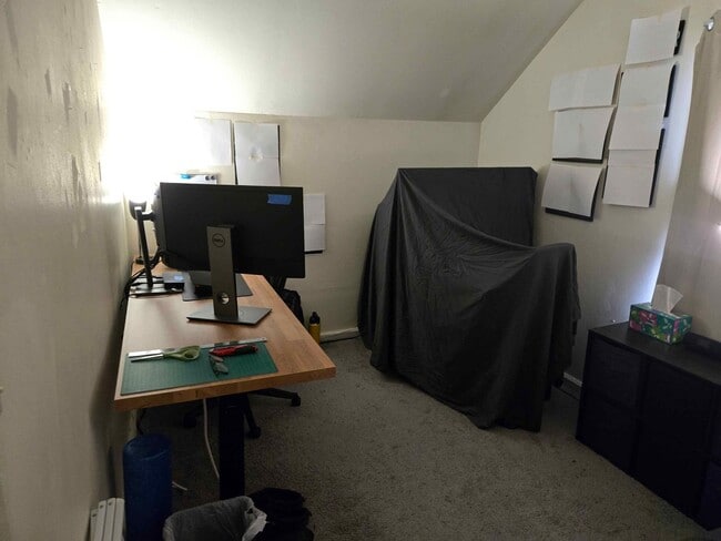 Building Photo - 1602 8th St E