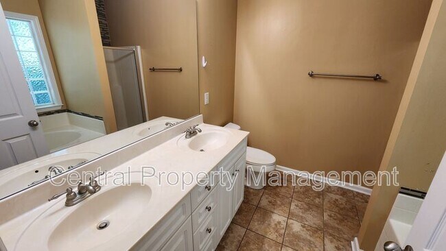 Building Photo - 824 Willet Ct