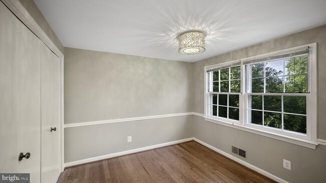 Building Photo - 9705 Eclipse Pl