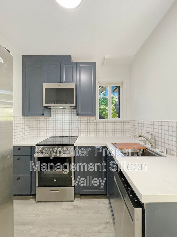 Building Photo - 1102 Audrey Ave