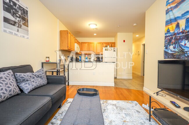 Building Photo - 90 Westland Ave