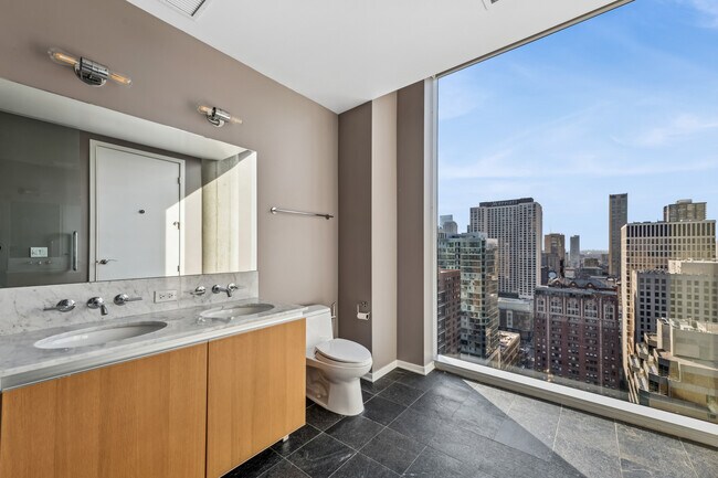 Building Photo - 600 N Fairbanks Ct