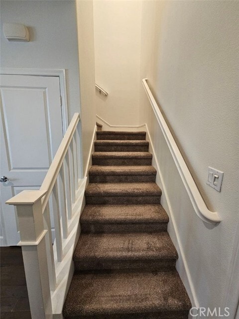 Building Photo - 35 Courant