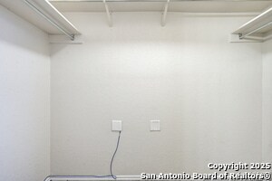 Building Photo - 11426 Liberty Field