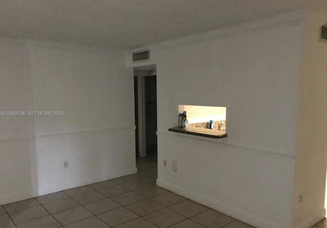 Building Photo - 9445 SW 76th St