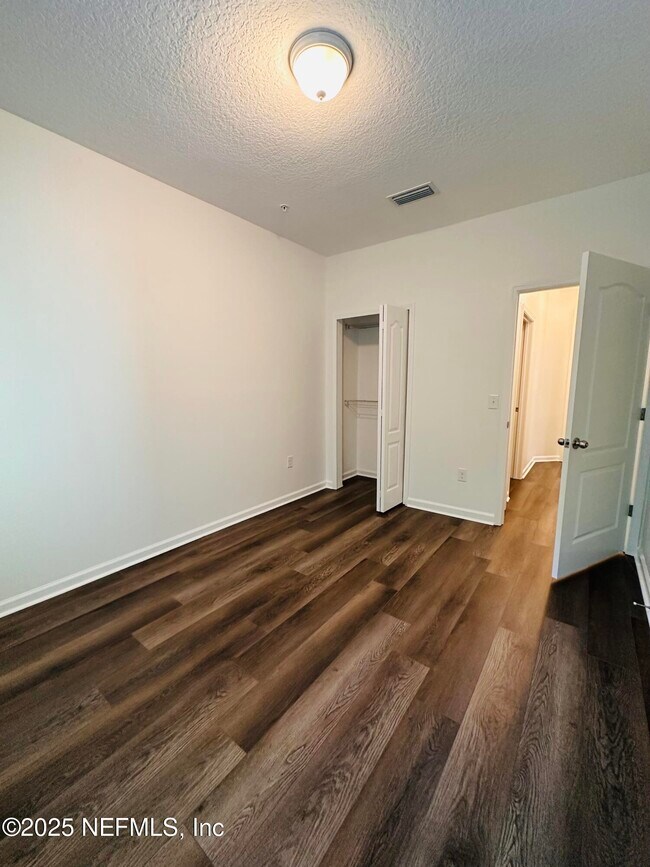 Building Photo - 4966 Key Lime Dr