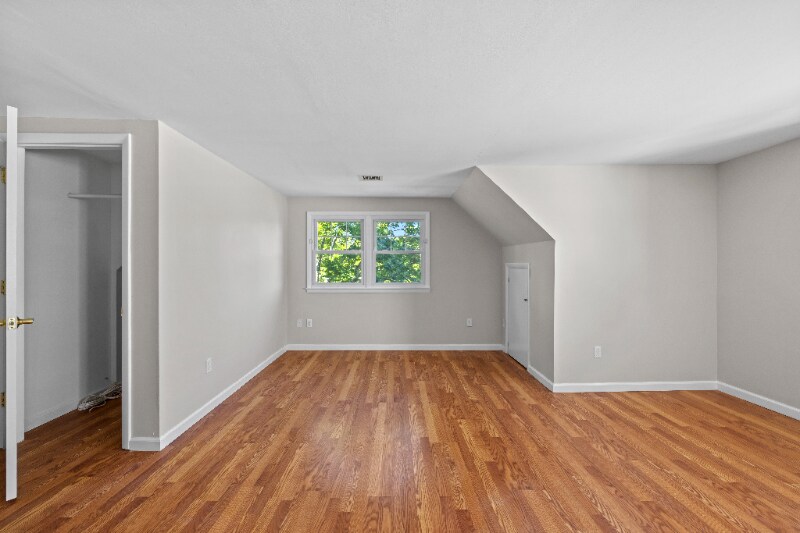 Building Photo - 47 Morris Pl