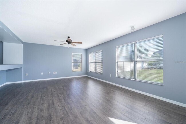 Building Photo - 337 Alfani St