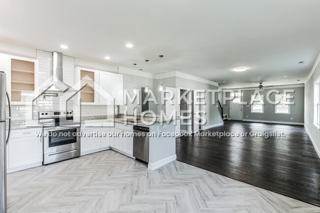 Building Photo - 1803 1/2 N 28th St