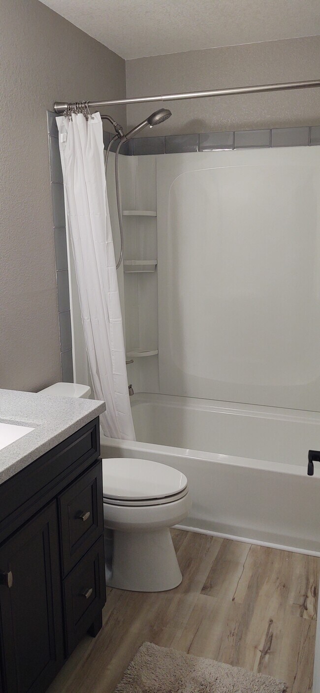 Building Photo - 1516 Taft Ave