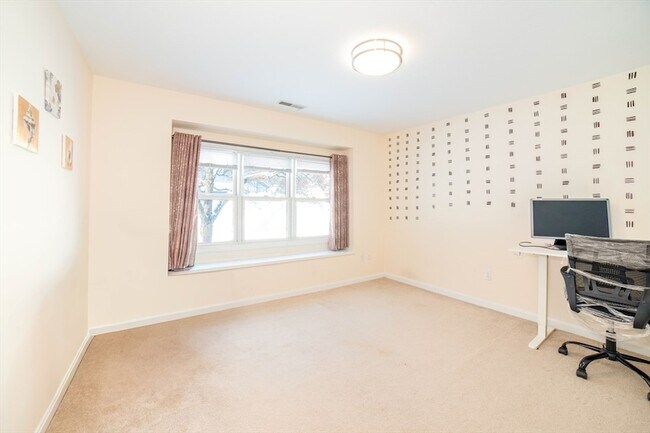 Building Photo - 67 Crystal Brook Way