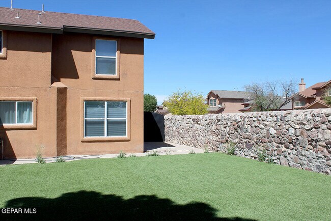 Building Photo - 815 Saguaro Park Ct
