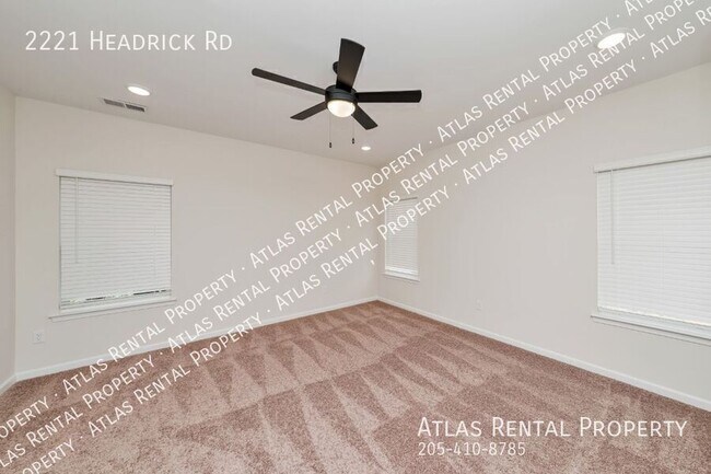 Building Photo - 2221 Headrick Rd