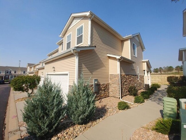 Building Photo - 8170 Elk River View