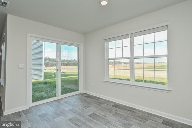 Building Photo - 157 Schyrock Dr