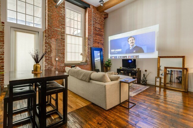 Building Photo - Amazing Germantown Loft in Historic Werthan Mills Lofts!