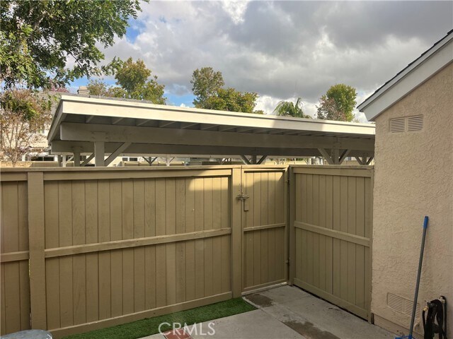 Building Photo - 40 Timber Run