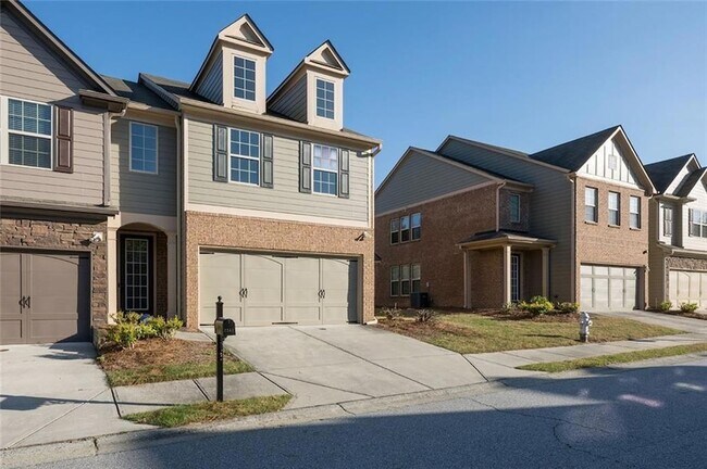 Building Photo - 2341 Attewood Dr