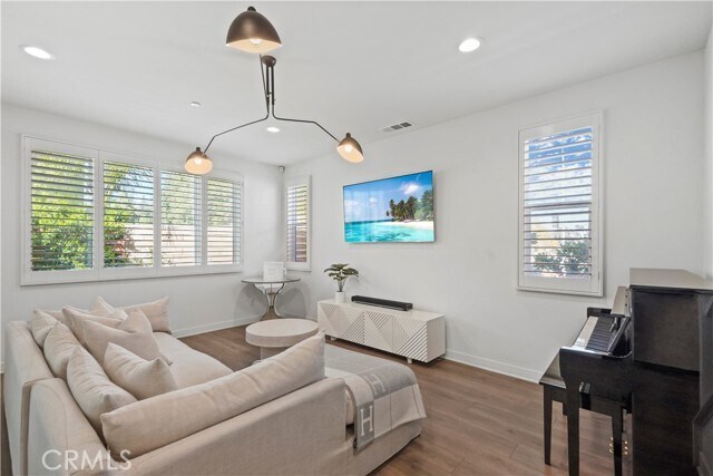 Building Photo - 23201 W Canterbury Way