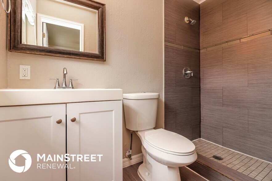 Building Photo - 4107 W Grace St