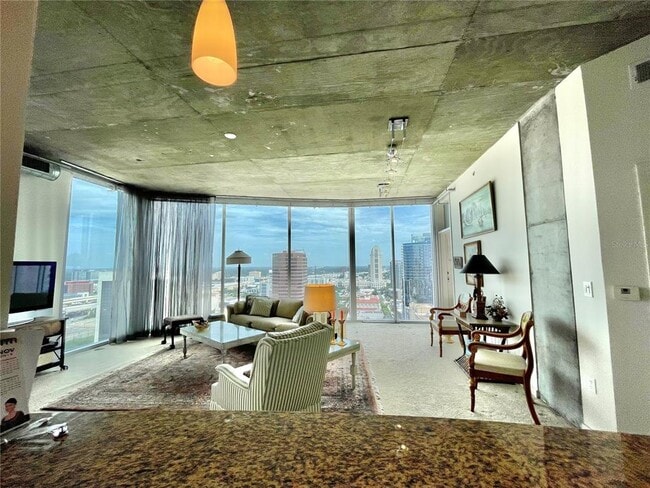 Building Photo - 155 S Court Ave