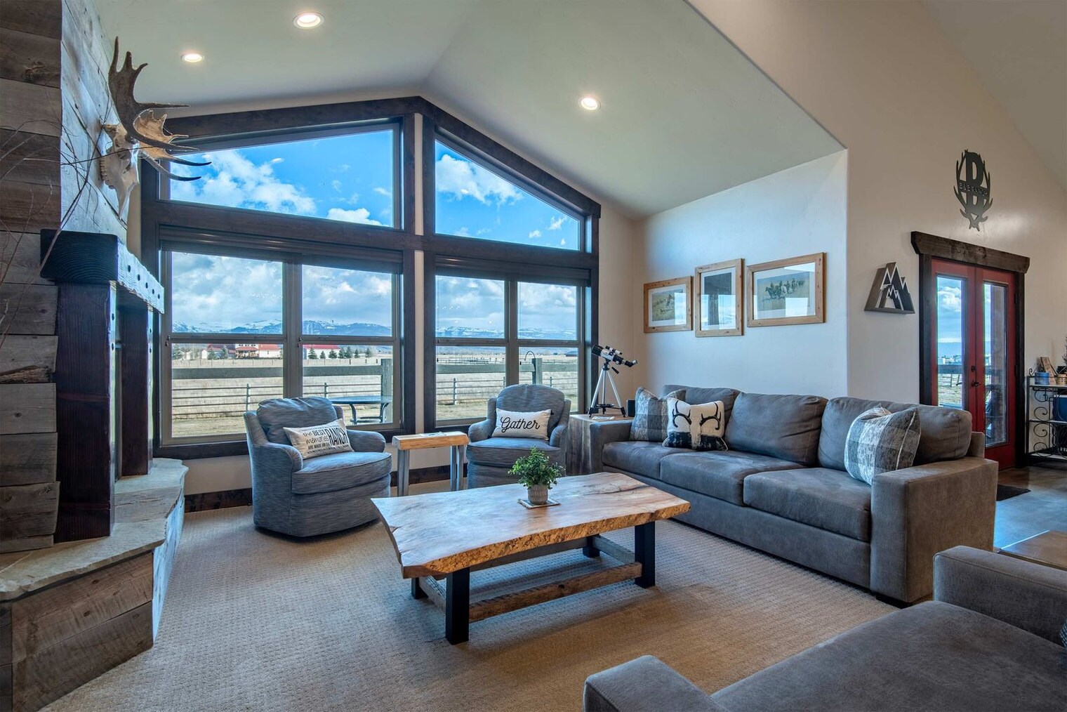 Building Photo - 1591 Fischer Ln