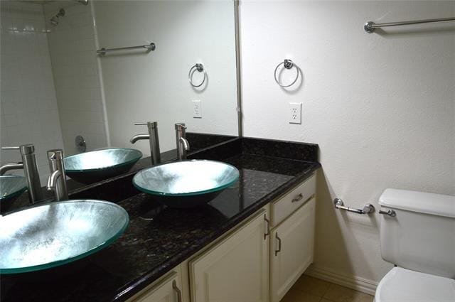 Building Photo - 307 Calstone Dr