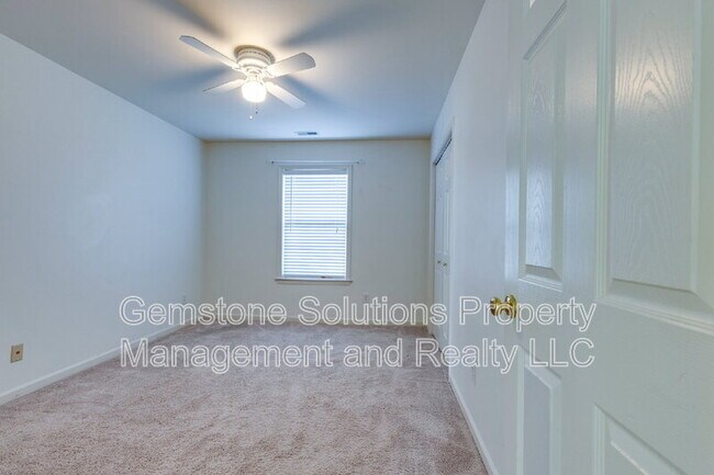 Building Photo - 1035 Watauga Ct