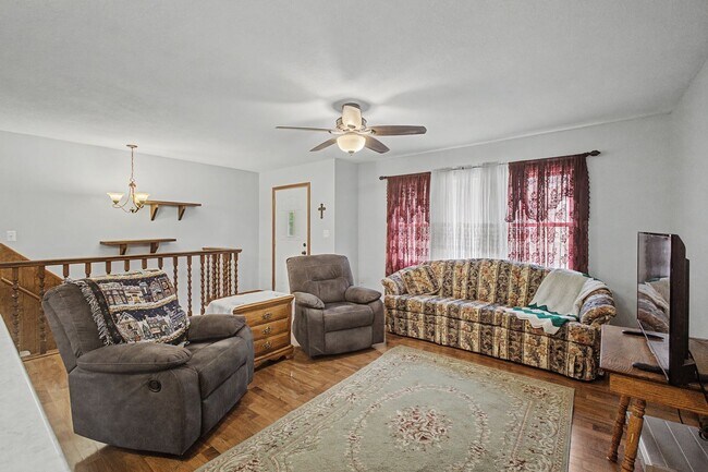 Building Photo - 2817 Arbor Dr