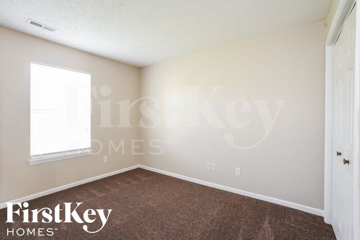 Building Photo - 15466 Dusty Trail