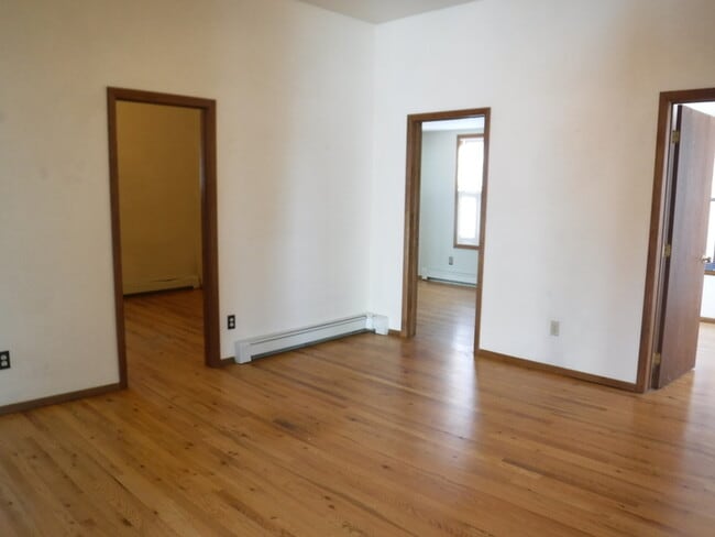 Building Photo - Rattlesnake area house