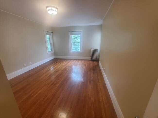 Building Photo - 45 Intervale St