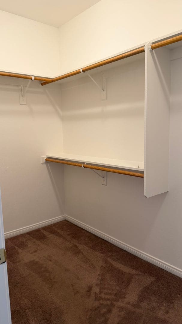 Building Photo - STUNNING POOL HOME IN SOUTHWEST BAKERSFIELD