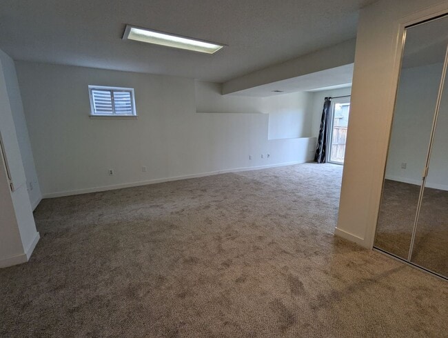Building Photo - SUPER NICE REMODELED 3 BED, 3 BATH HOME IN HIGHLANDS RANCH!  FEBRUARY 1ST OCCUPANCY!