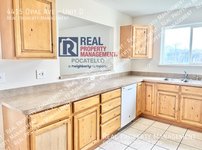 Building Photo - 4415 Opal Ave