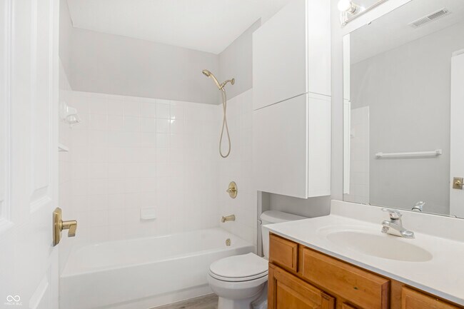 Building Photo - 6525 Emerald Hill Ct