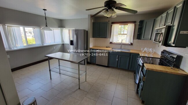 Building Photo - 360 Belford Ave