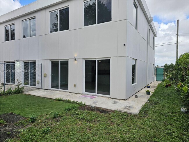 Building Photo - 13660 SW 260th St