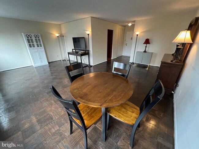 Building Photo - 11801 Rockville Pike