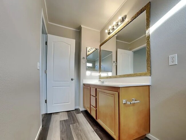 Building Photo - 4257 Olympic Point Dr