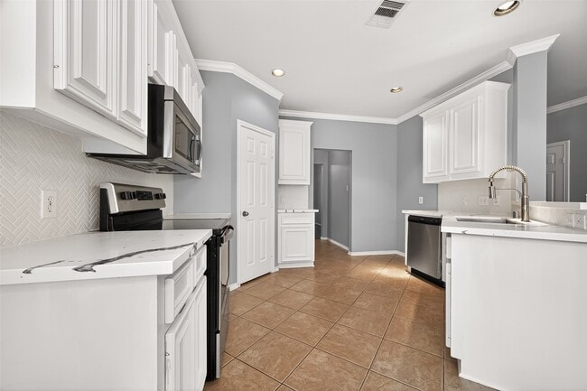 Building Photo - 26806 Shoal Hollow Ct