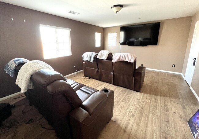 Building Photo - 28891 Brookhill Ct