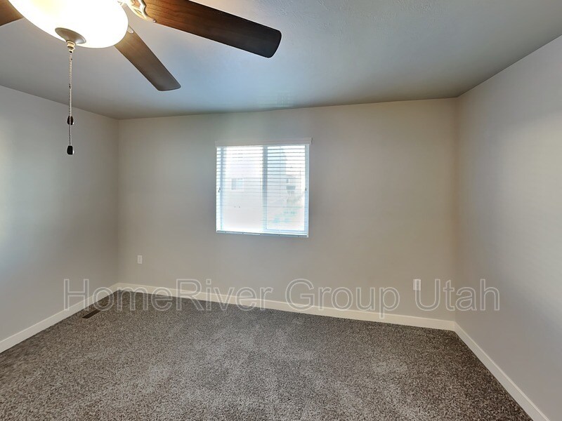 Building Photo - 8192 N Boulder Ln