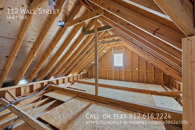 Building Photo - 112 Wall St