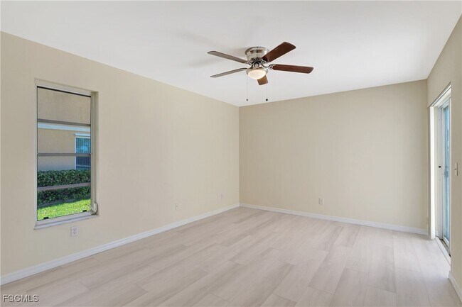 Building Photo - 2126 SW 48th Terrace
