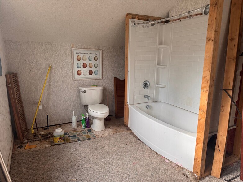 Building Photo - 1700 Harris Bridge Rd