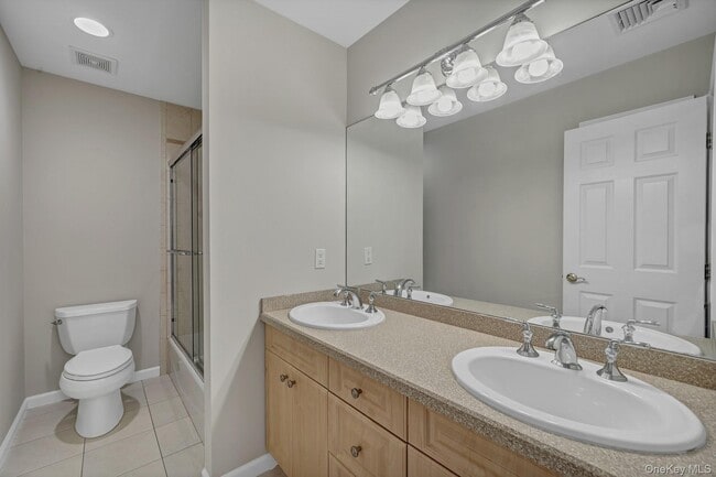 Building Photo - 24 Charnwood Dr